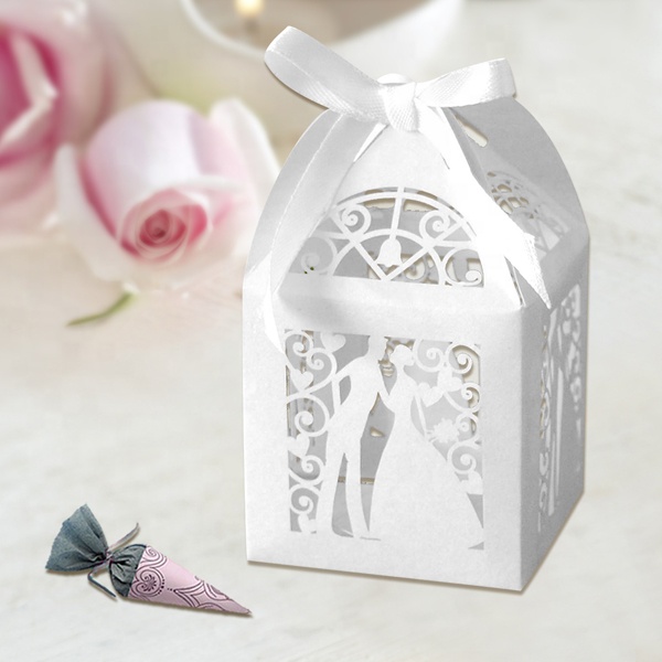 Latest Couple Design Laser Cut Party Wedding Table Decorations Candy Favor Boxes,Gift Box With Ribbon For Guests