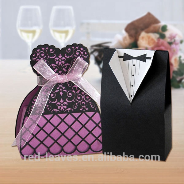 Bride and groom wedding fancy favor boxes for gifts